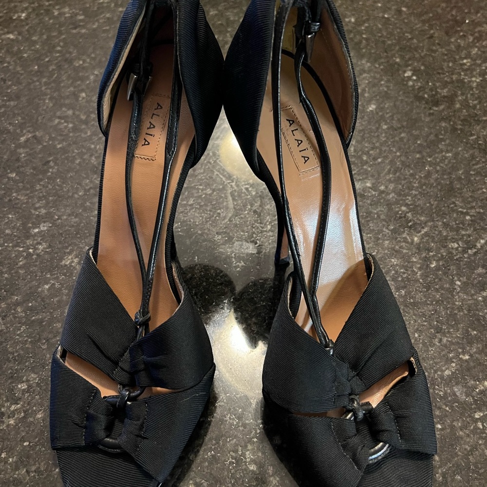 Alaia 4” open toe heels